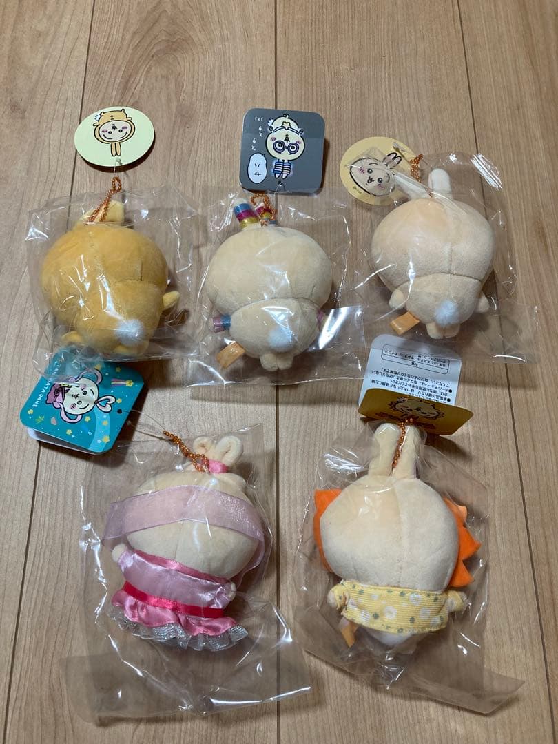 ちいかわ うさぎ まとめ売り５点＋ロリポップチャーム 黒猫