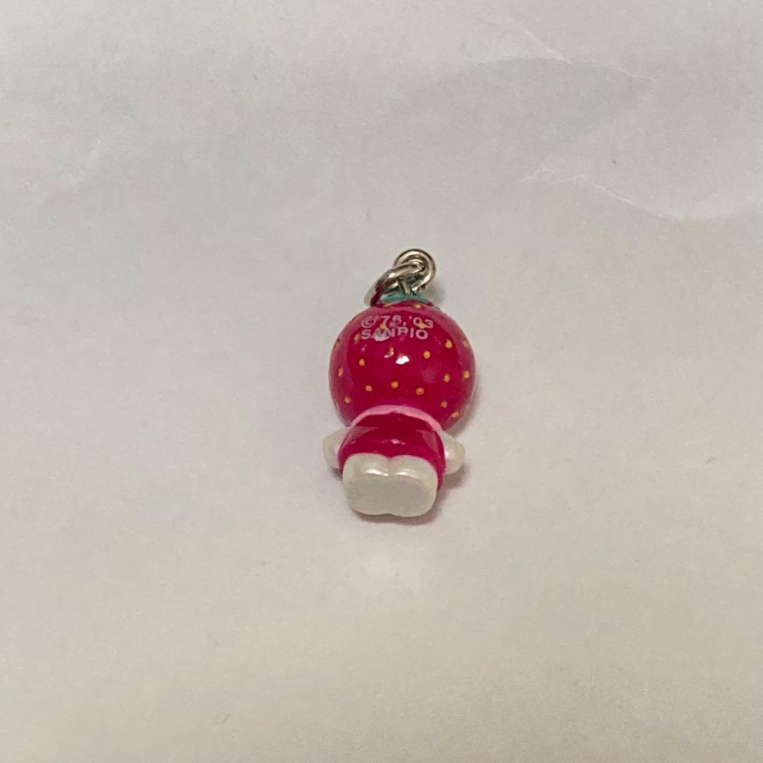ハローキティ　キティちゃん　いちご被り物チャーム　ストラップ　激レア