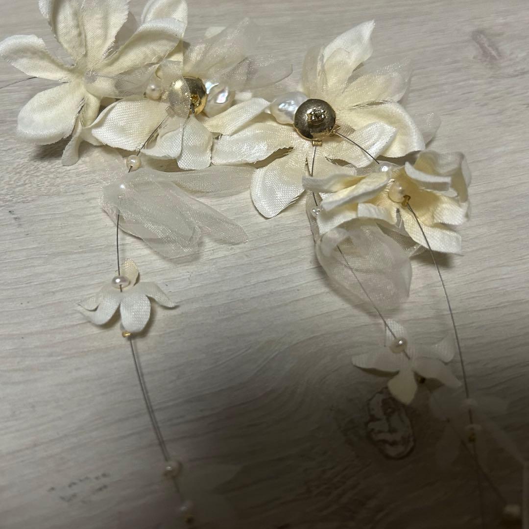 mois（モア）さん　布花《咲華》ivory silk ピアス