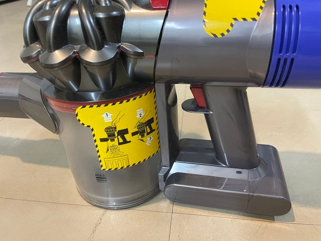 掃除機・クリーナー Dyson V7 Fluffy Origin SV11 TI