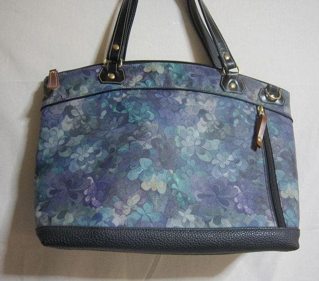 ♦リバティ♦ハンドメイドバッグ♦ビニコ　ラミネート♦エメラルドベイ　♦美品