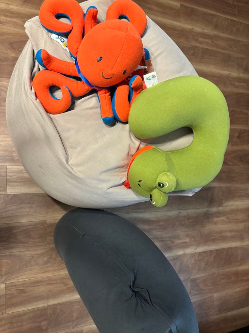 としぼ ヨギボー 2点