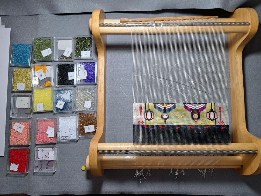 ビーズ織　お雛様　三段飾り　タペストリー