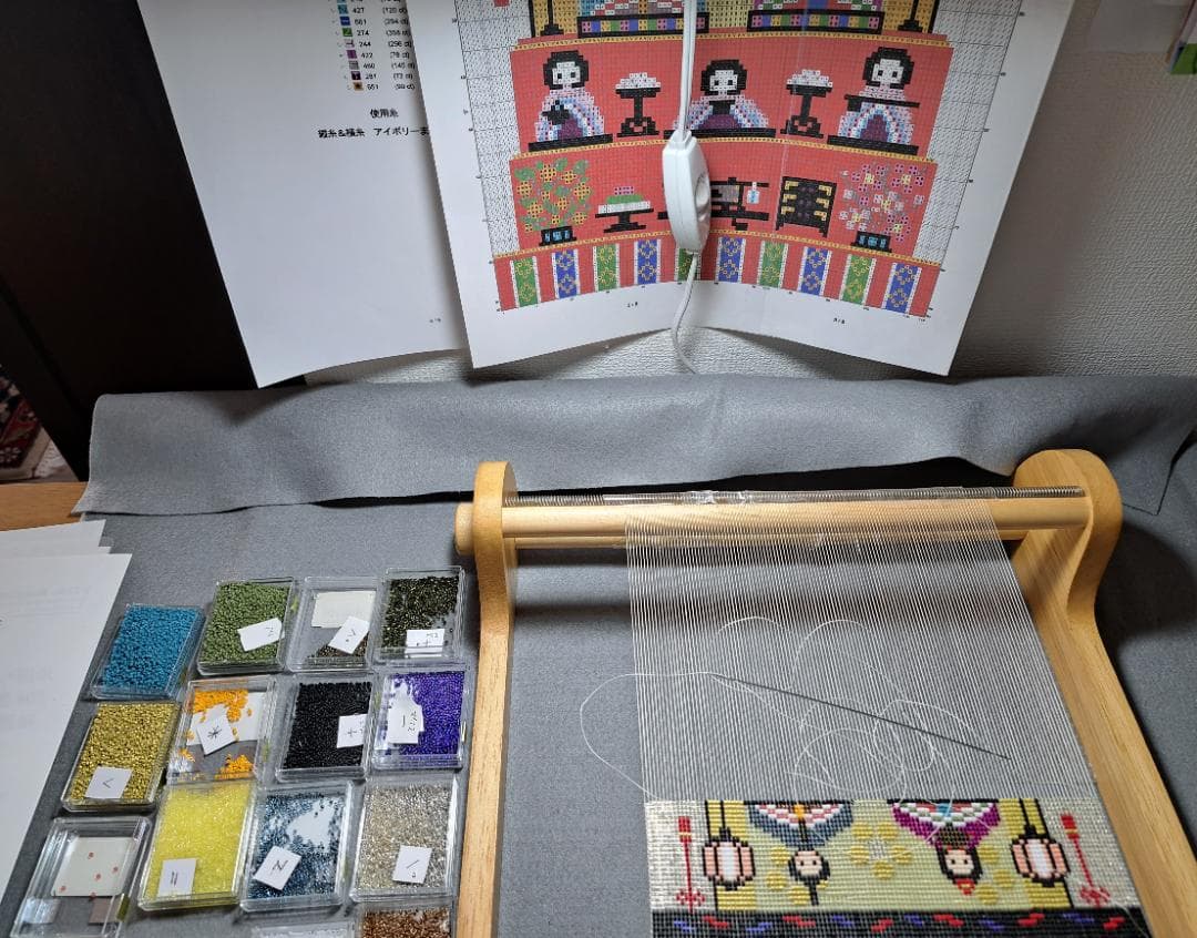ビーズ織　お雛様　三段飾り　タペストリー