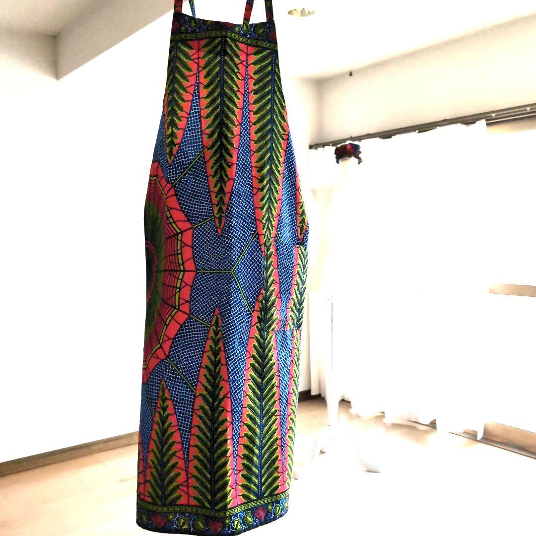 アフリカ布エプロン蜘蛛の巣柄　シュシュ付