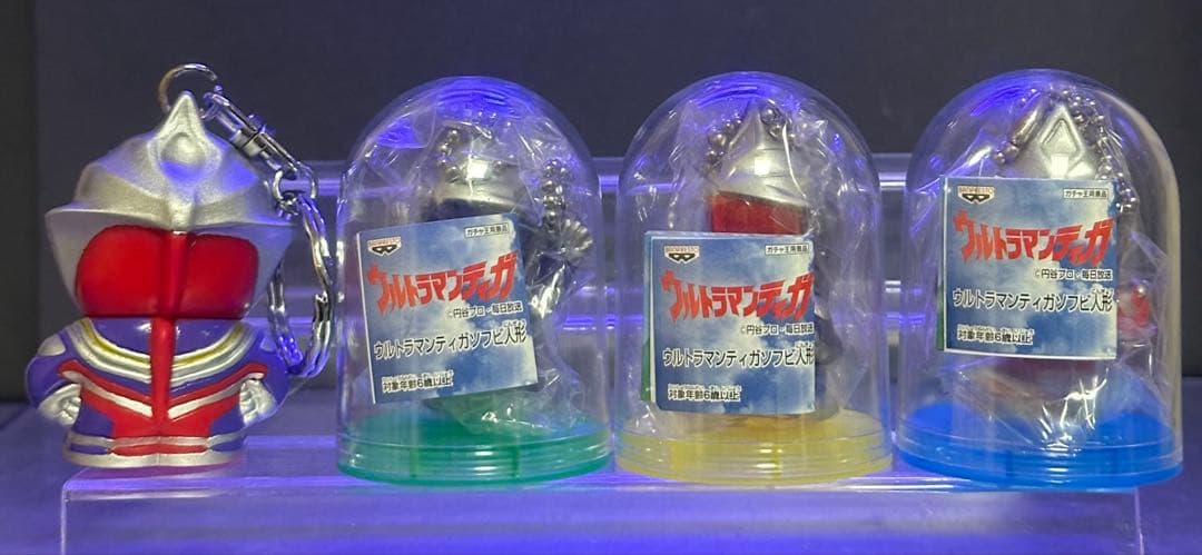 【激レア】ガチャ王景品ウルトラマンティガ /キーホルダー/貯金箱/くるっぴー