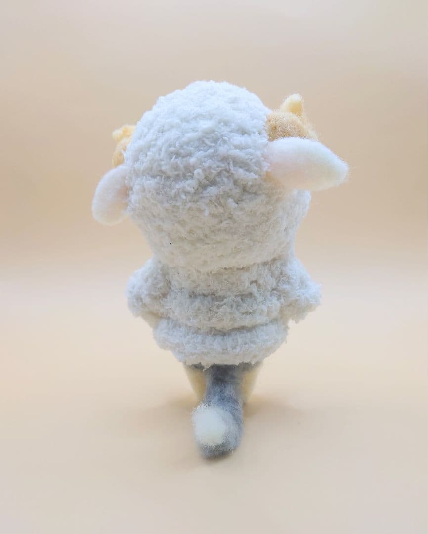 TSUTOMU MOROHASHI 羊毛フェルト