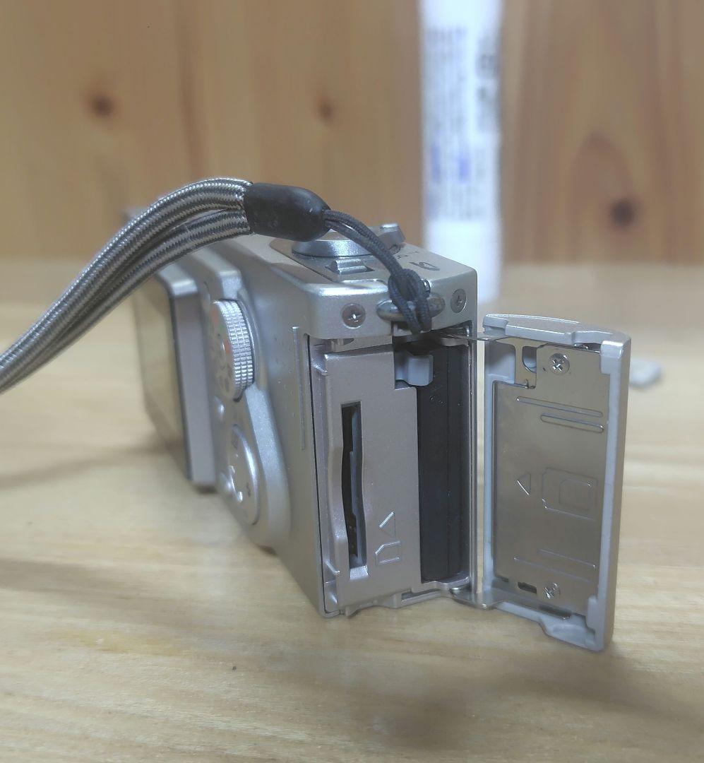 LUMIX DMC-FX1 シルバー　オールドコンデジ　オールドデジカメ