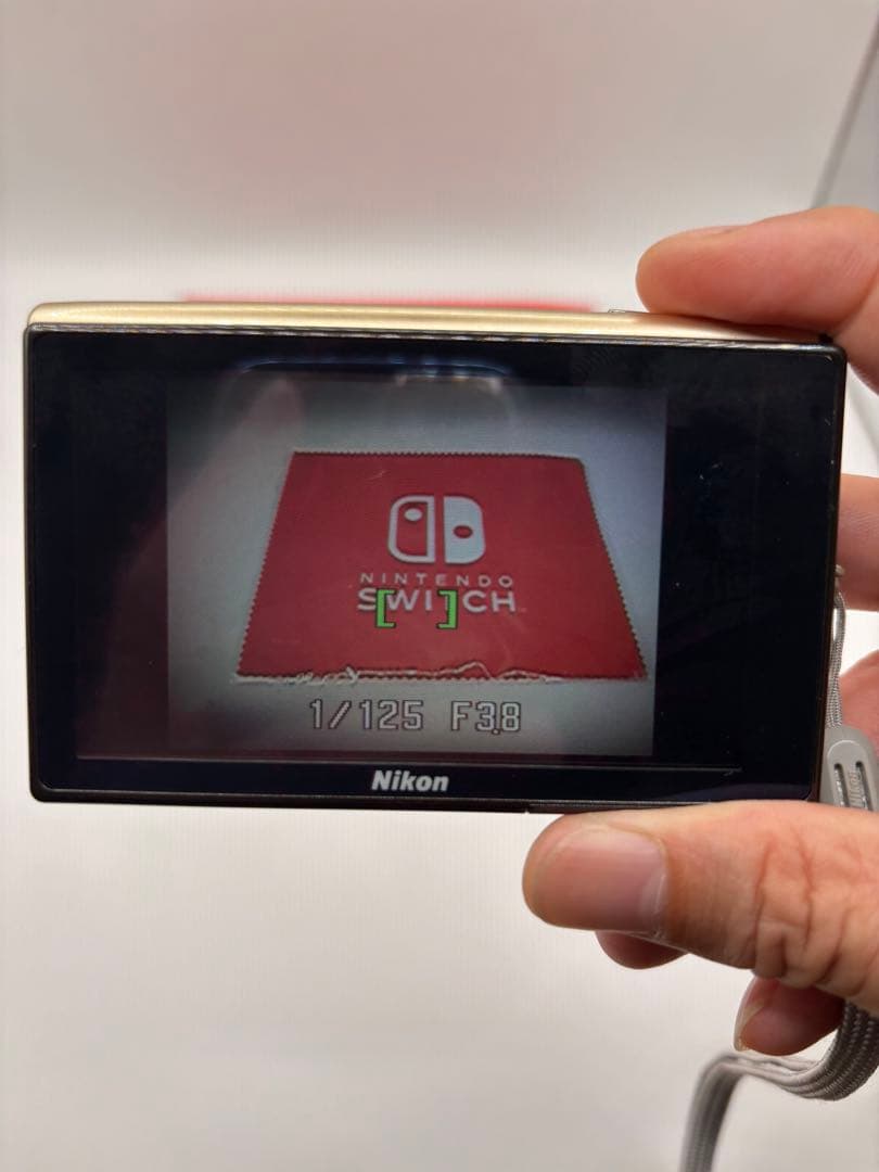 【美品】NIKON COOLPIX S60 ゴールド コンパクトデジタルカメラ