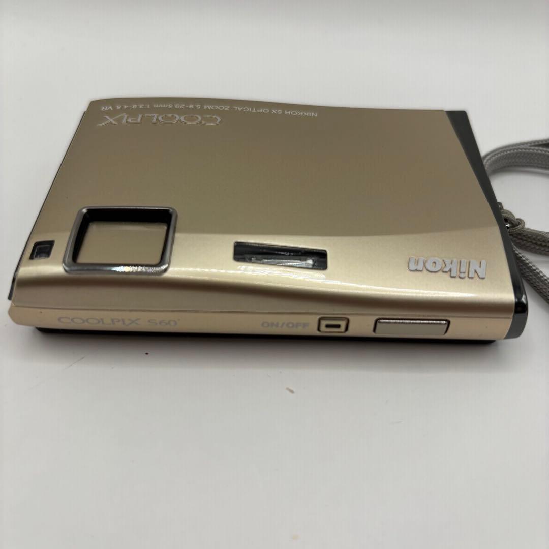 【美品】NIKON COOLPIX S60 ゴールド コンパクトデジタルカメラ