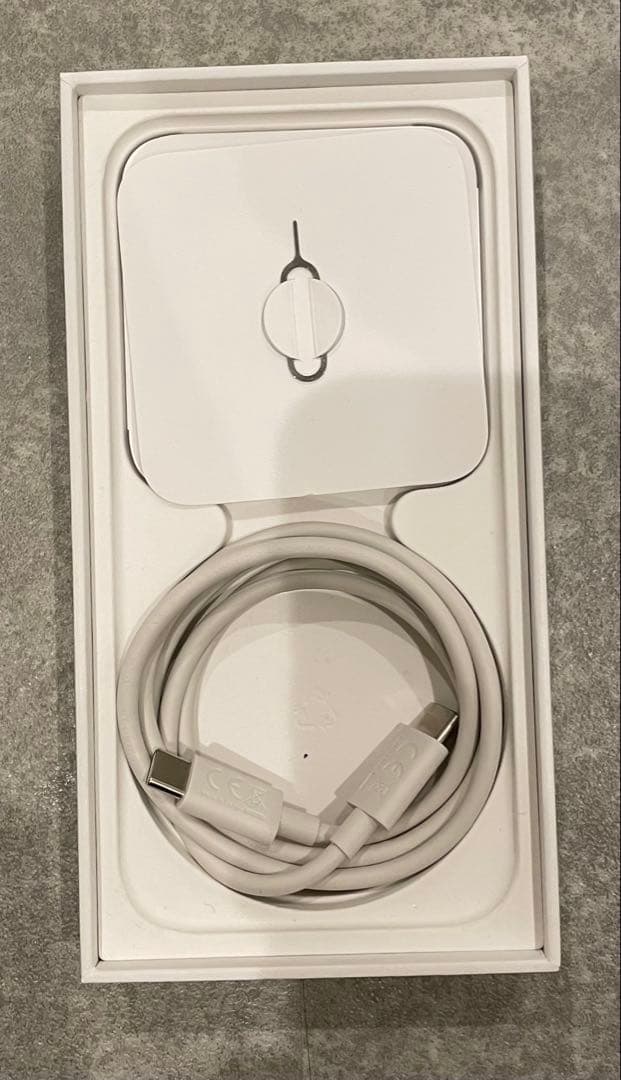 ジャンクiPhone15pro 256GB WhiteTitanium