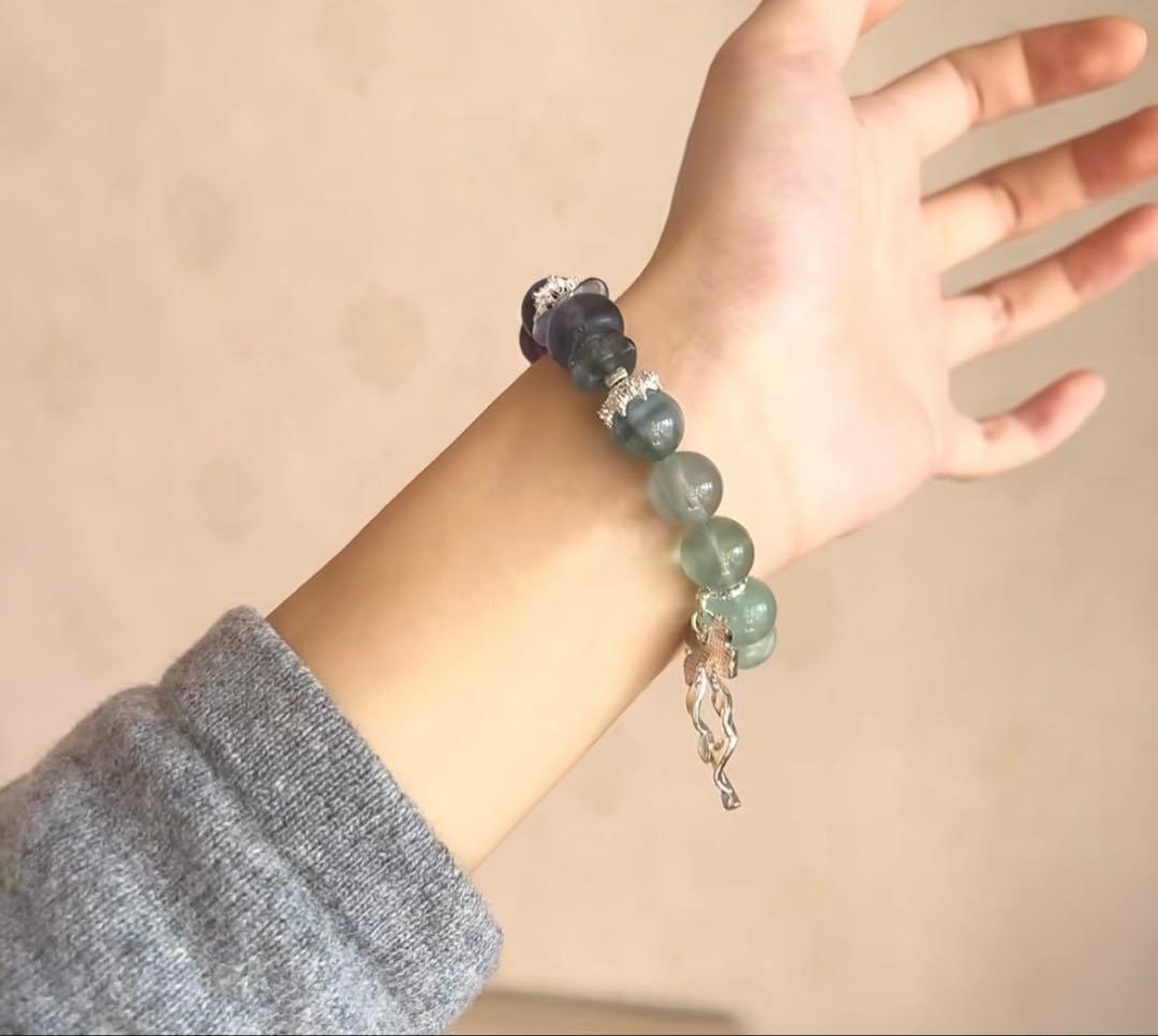 レインボー・フローライト くま 彫刻 ブレスレット 天然石 パワーストーン