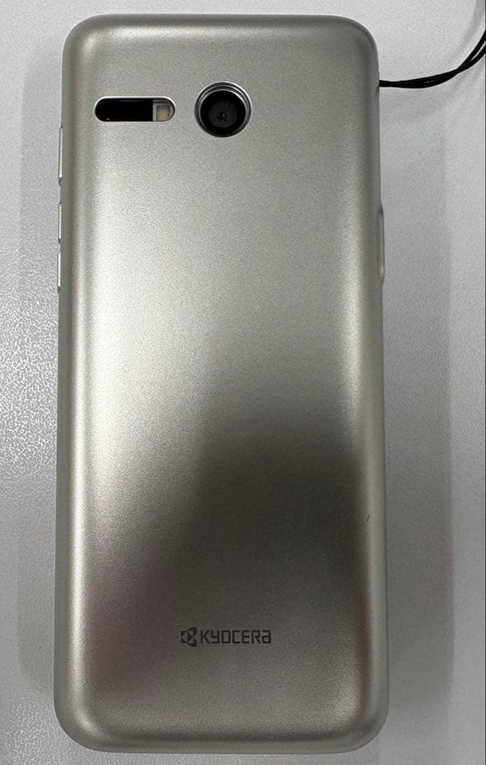 auガラケー KYOCERA KYF43 シルバーかんたん携帯電話