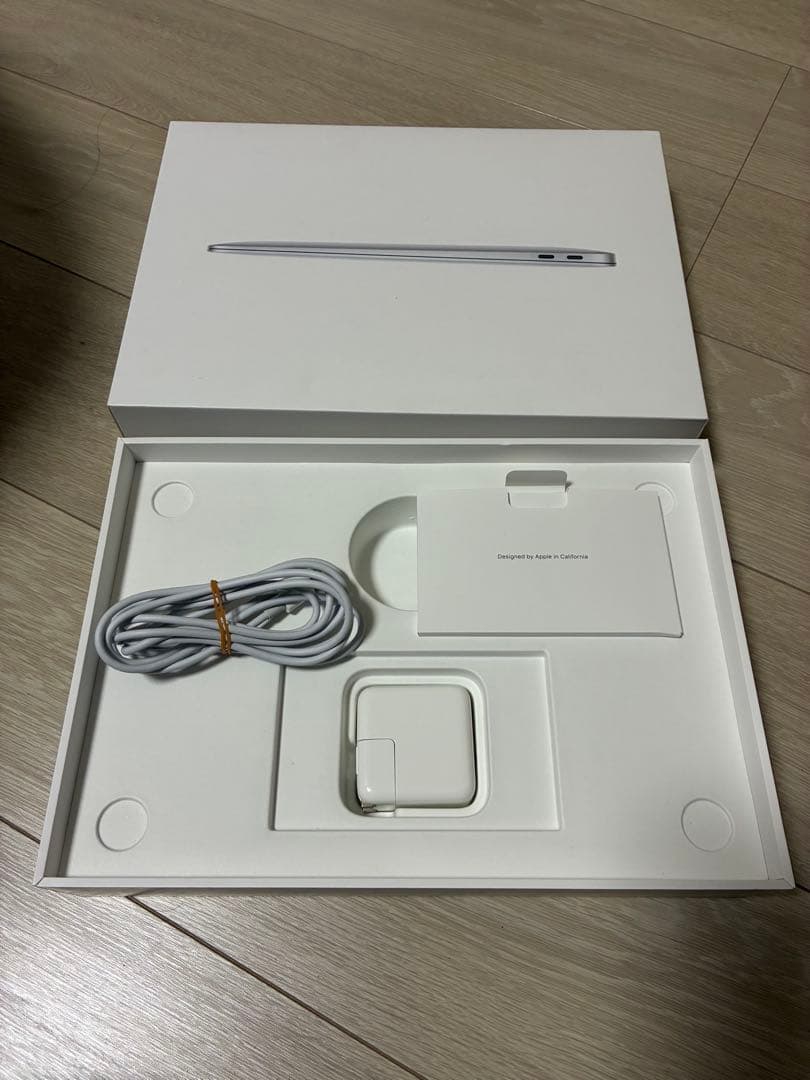 MacBook Air M1 8GB 256GB 液晶割れジャンク 箱・付属品