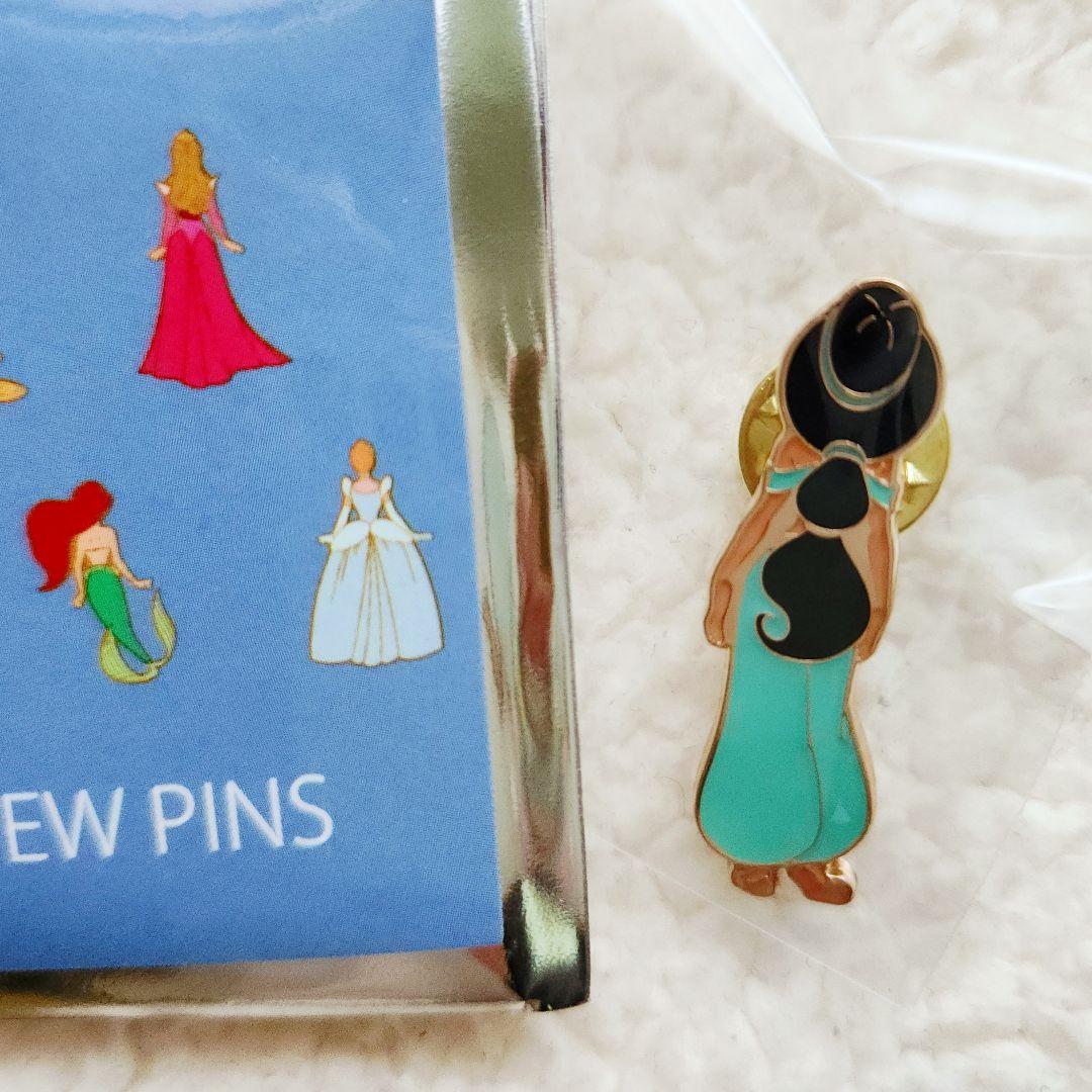 ディズニープリンセス100周年　限定ピンバッジ　バックビューピンズ　コンプリート