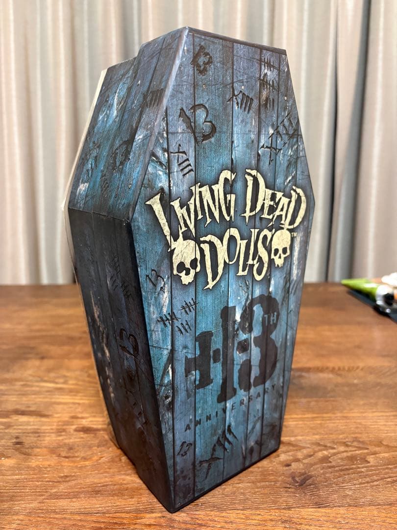 Living Dead Dolls シリーズ22 ペギー・グー