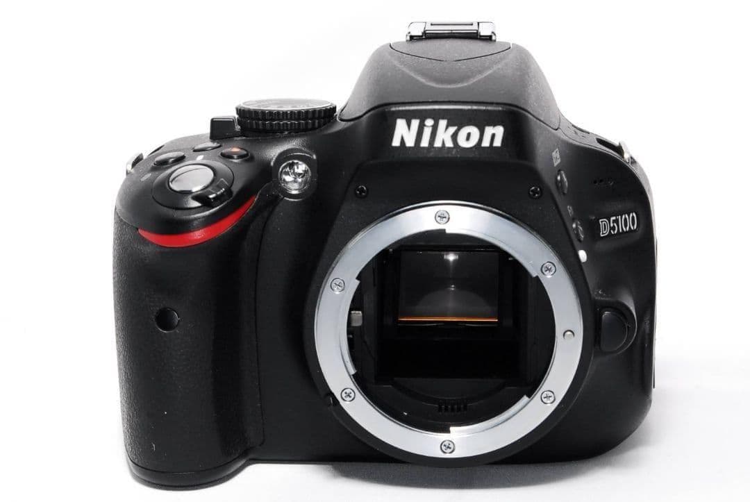 【決算セール】初心者Nikon D5100 AF-S標準レンズセット 可動液晶