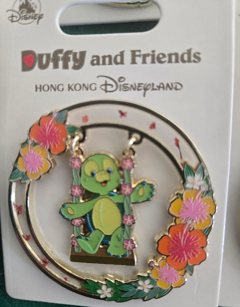 【新品未使用】香港ディズニーDuffy and Friends ピンバッジ