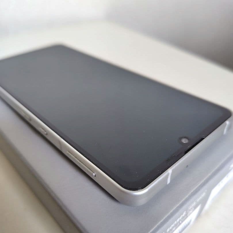 【美品】SHARP AQUOS sense6 SH-M19 シルバー