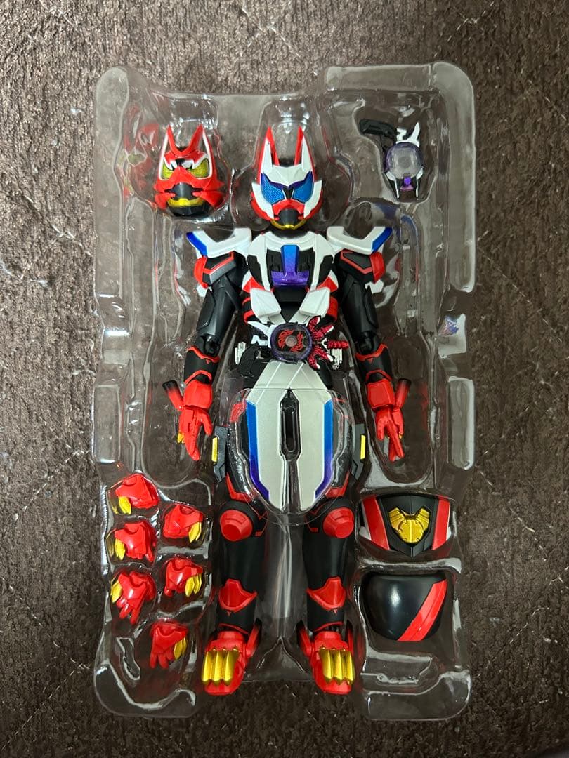 S.H.Figuarts 仮面ライダーギーツ レーザーブーストフォーム