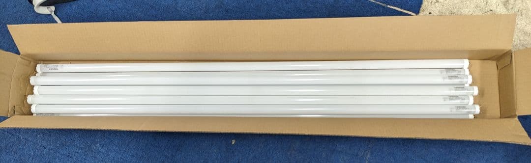 TOSHIBA LDL40T-N/23/35-H LED　10本セット 美品