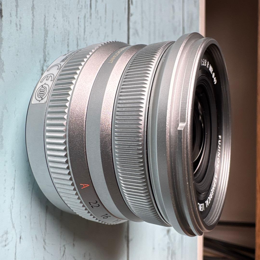 XF16mmF2.8 R WR シルバー