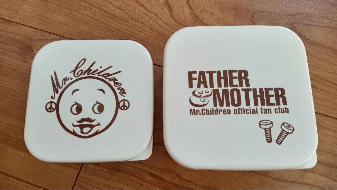 Mr.Childrenファンクラブ記念品：マグカップ、タッパー