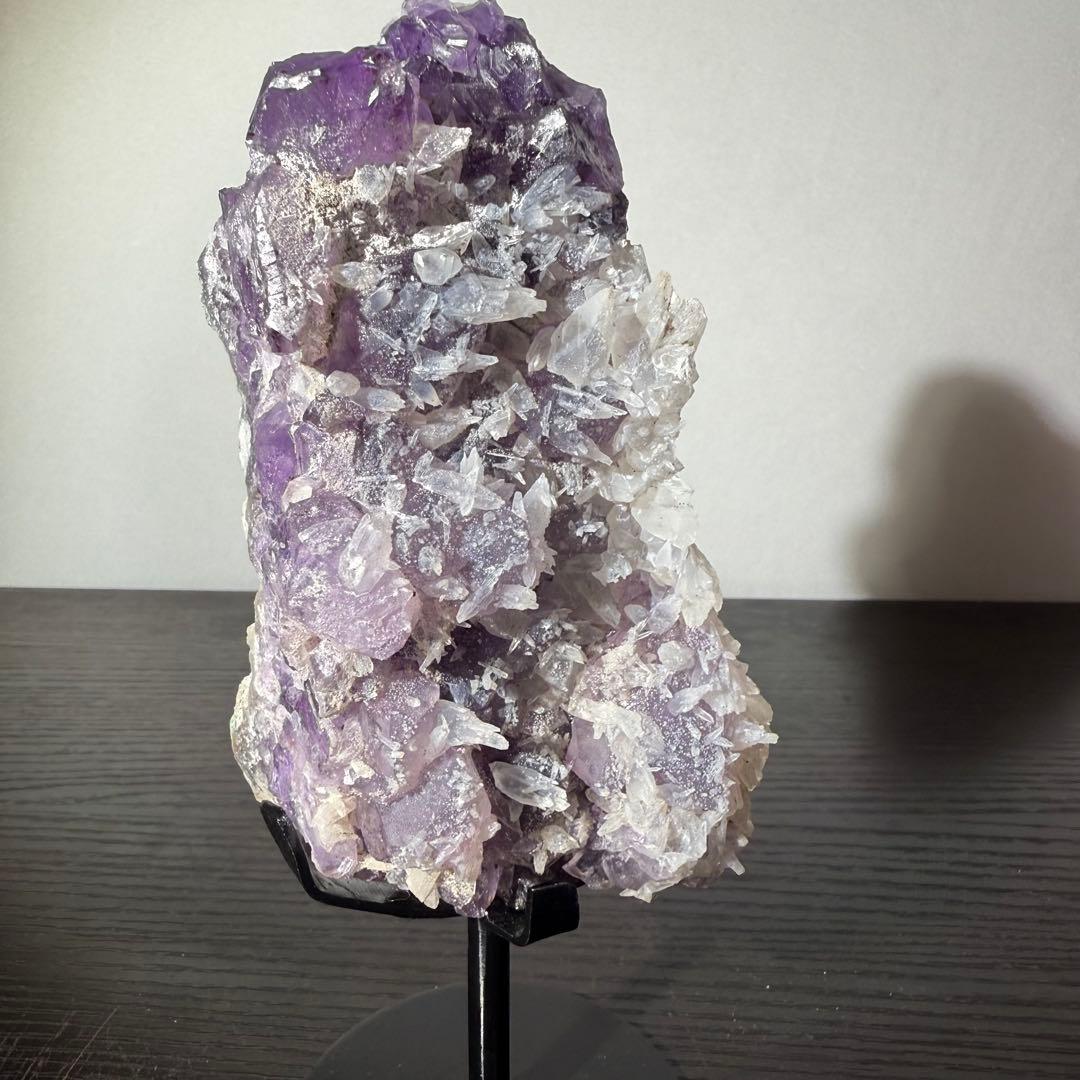 天然石カルサイト共生アメジストの原石　置物　鉱物NO.011810