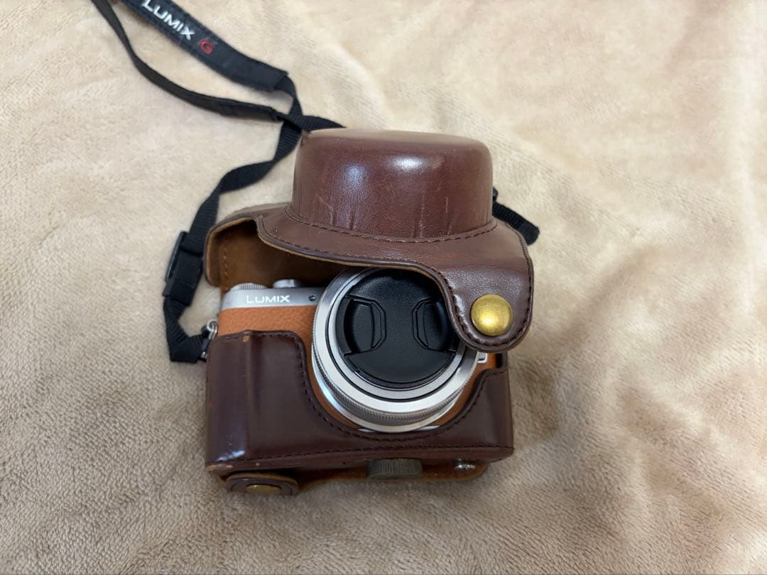 Panasonic LUMIX DMC-GF7W ミラーレス一眼カメラ ブラウン