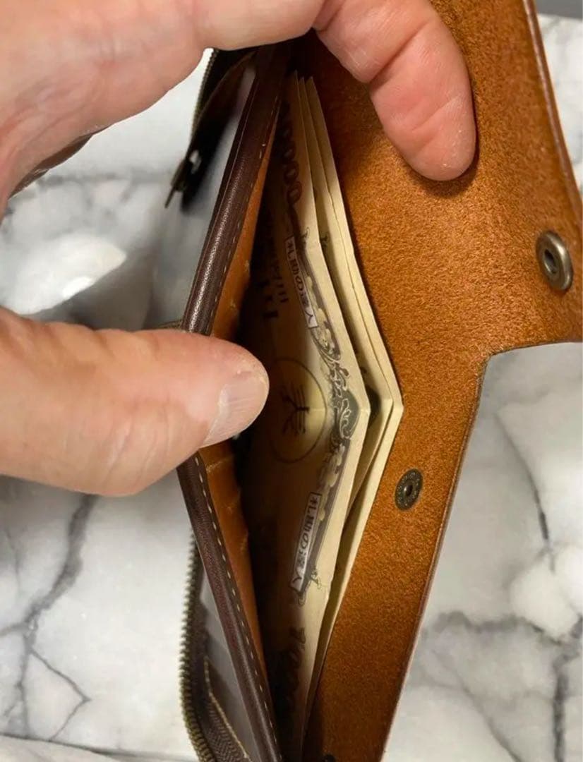 コンパクトL字ファスナーウォレット(ブラウン)