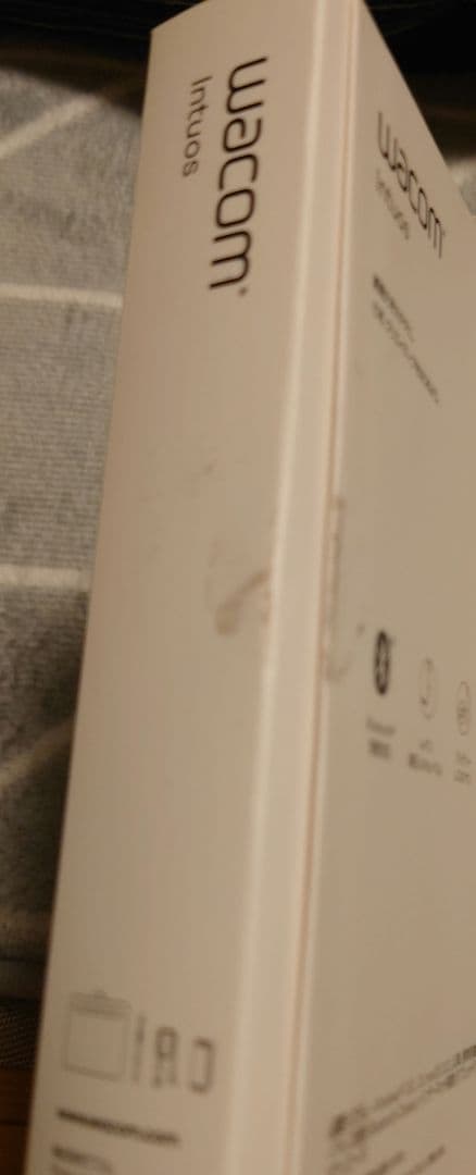 Wacom Intuos Bluetoothペンタブレット