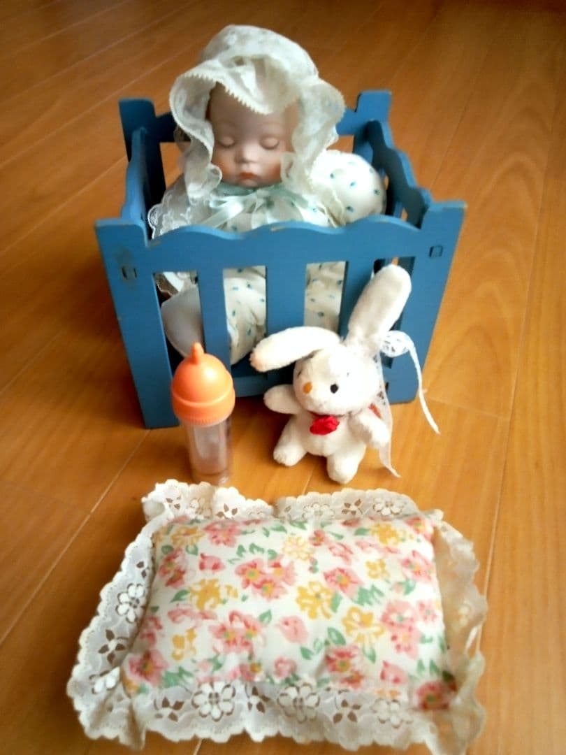 ビスクドール　オルゴール人形　赤ちゃん人形　さらえ人形