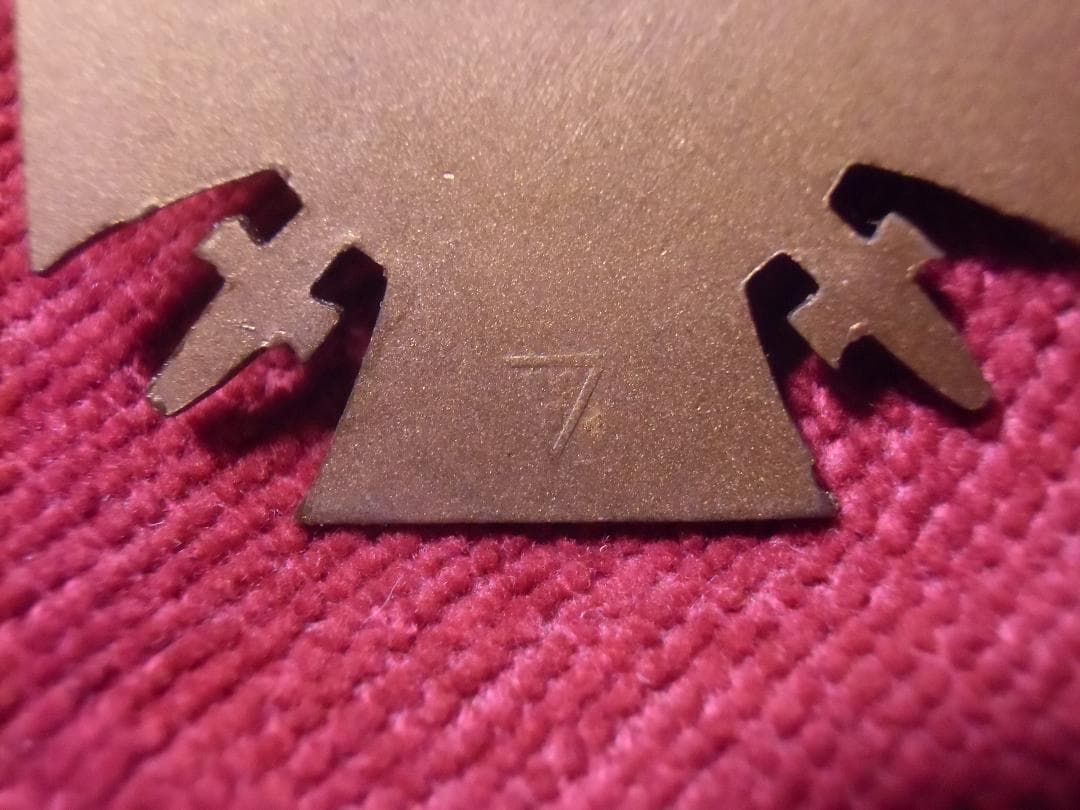 ⊞ドイツ軍＊ヒンデンブルク大統領＊前線将兵名誉十字勲章剣付（実物）