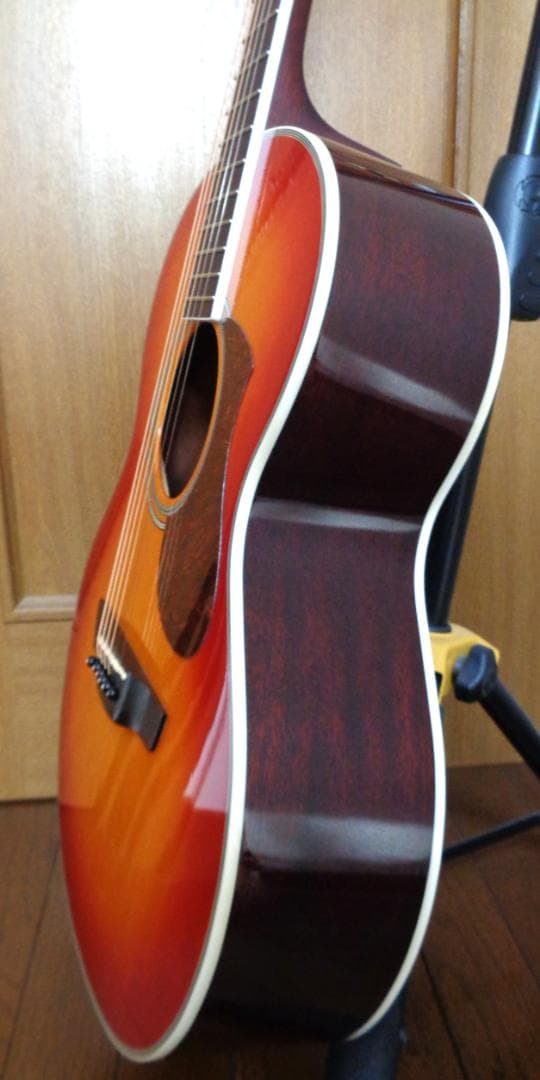 James J-300A　チューナー、カポ、ギターケース付属　美品！　アコギ