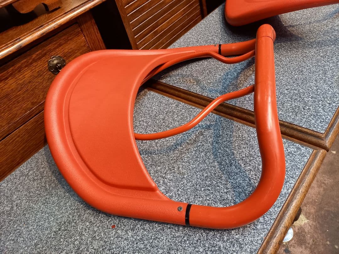 1980s　ポストモダン　デザイン　レッド　カラー　フロアチェア　２脚
