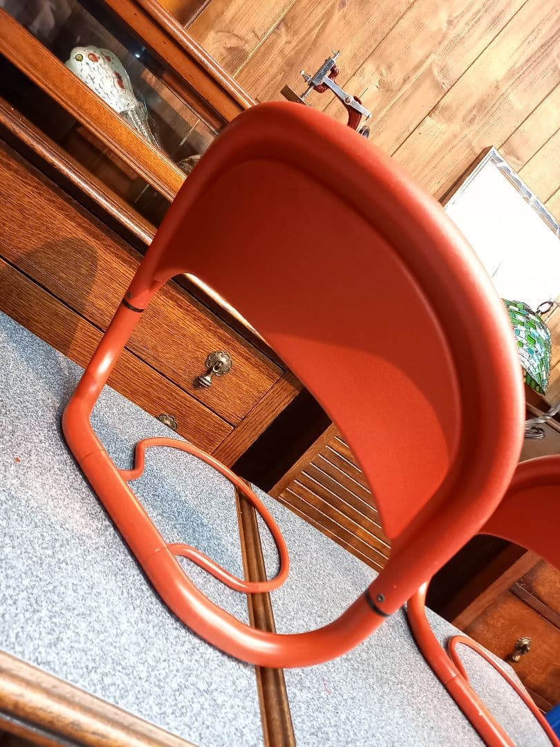 1980s　ポストモダン　デザイン　レッド　カラー　フロアチェア　２脚