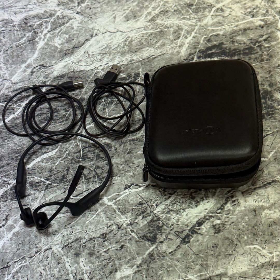 SHOKZ 骨伝導イヤホン OpenComm 2台同時接続可能！ケーブル2本付き