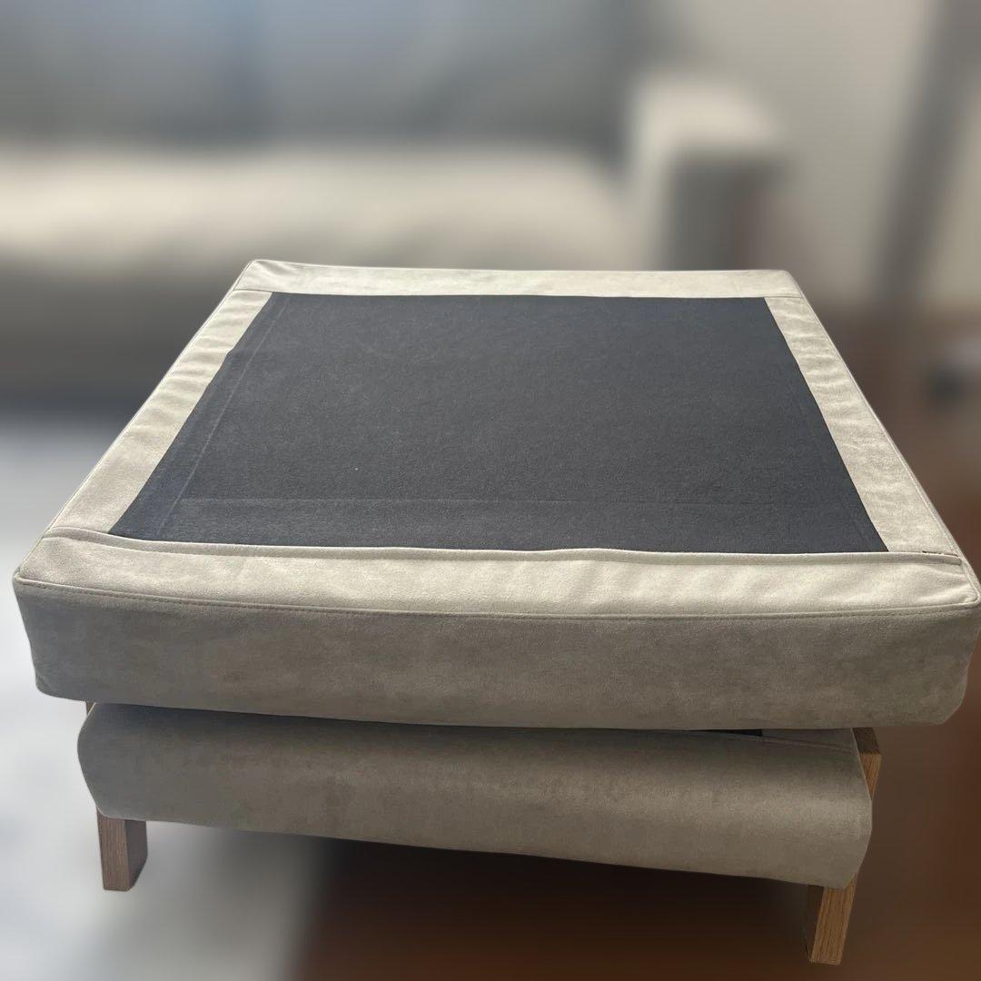 Cloud Sofa 2.5人掛け　　オットマンも同時購入してください。
