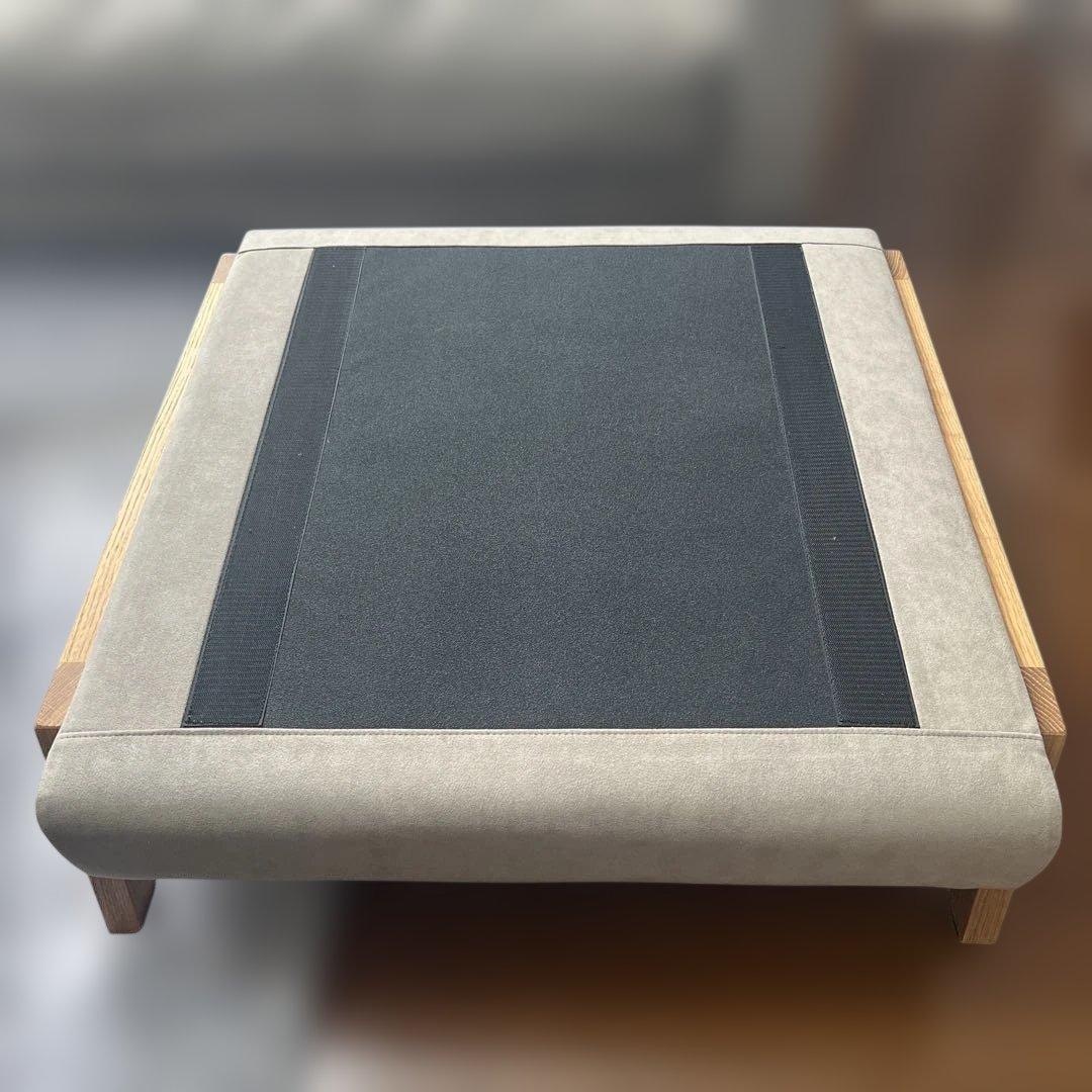 Cloud Sofa 2.5人掛け　　オットマンも同時購入してください。