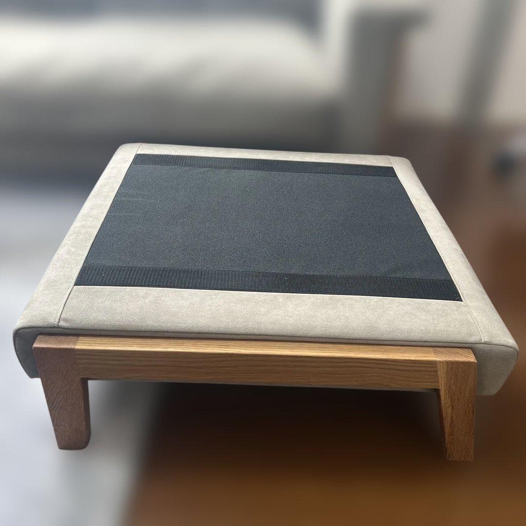 Cloud Sofa 2.5人掛け　　オットマンも同時購入してください。