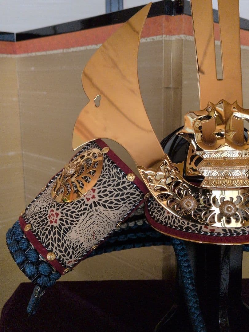 五月人形 金色の兜