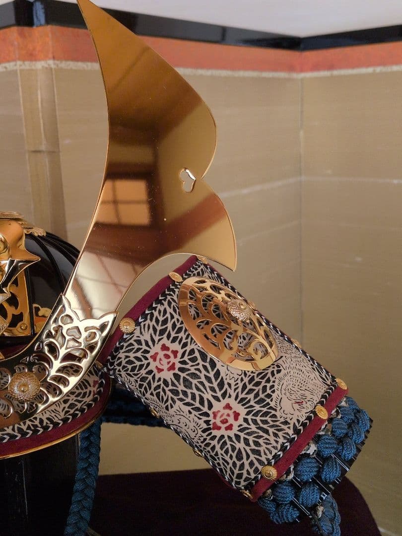 五月人形 金色の兜