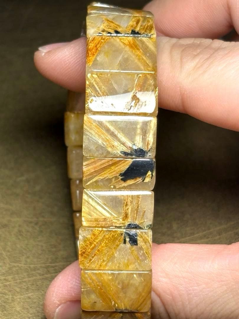 太陽放射タイチンルチル バングル ヘマタイト母岩入り 天然（新品未使用）高品質