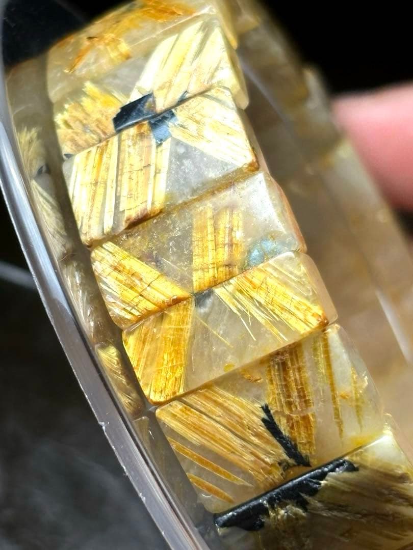 太陽放射タイチンルチル バングル ヘマタイト母岩入り 天然（新品未使用）高品質