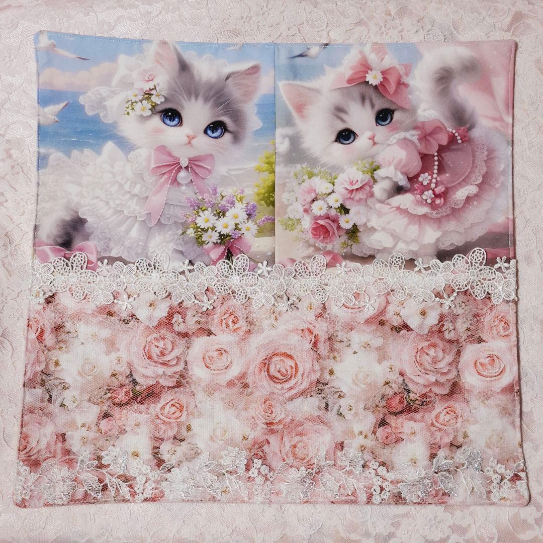 じゅんじゅん様♥️オーダー品♥️レースマルチカバー　猫　猫と女の子