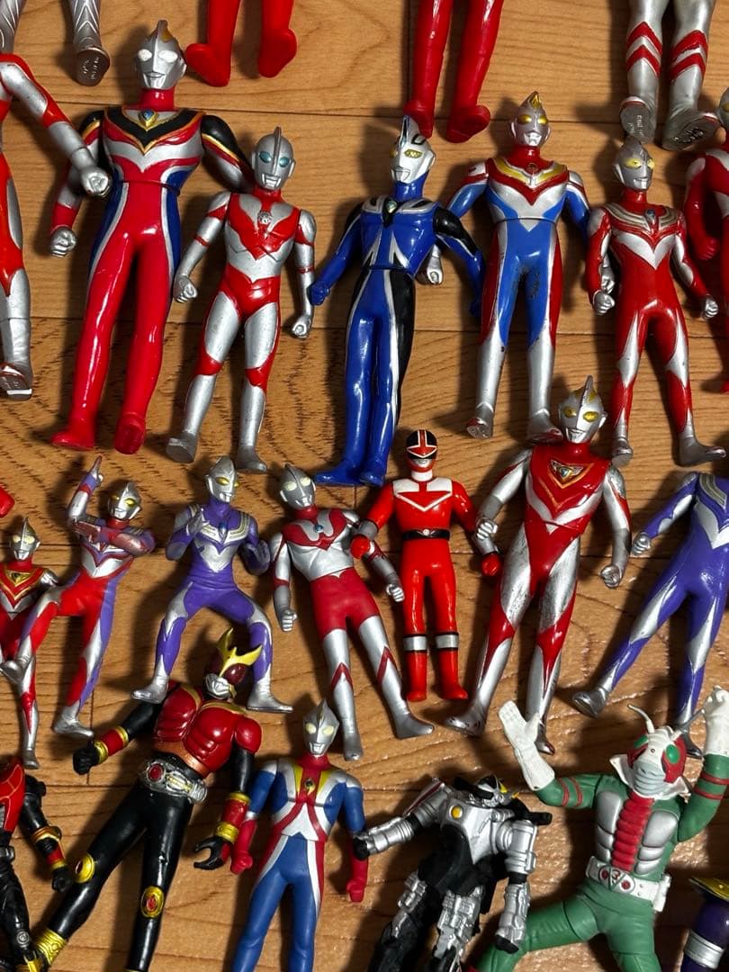 ウルトラマン　ウルトラ怪獣　ソフビ　★１６５個　仮面ライダー　大量　硬質ソフビ