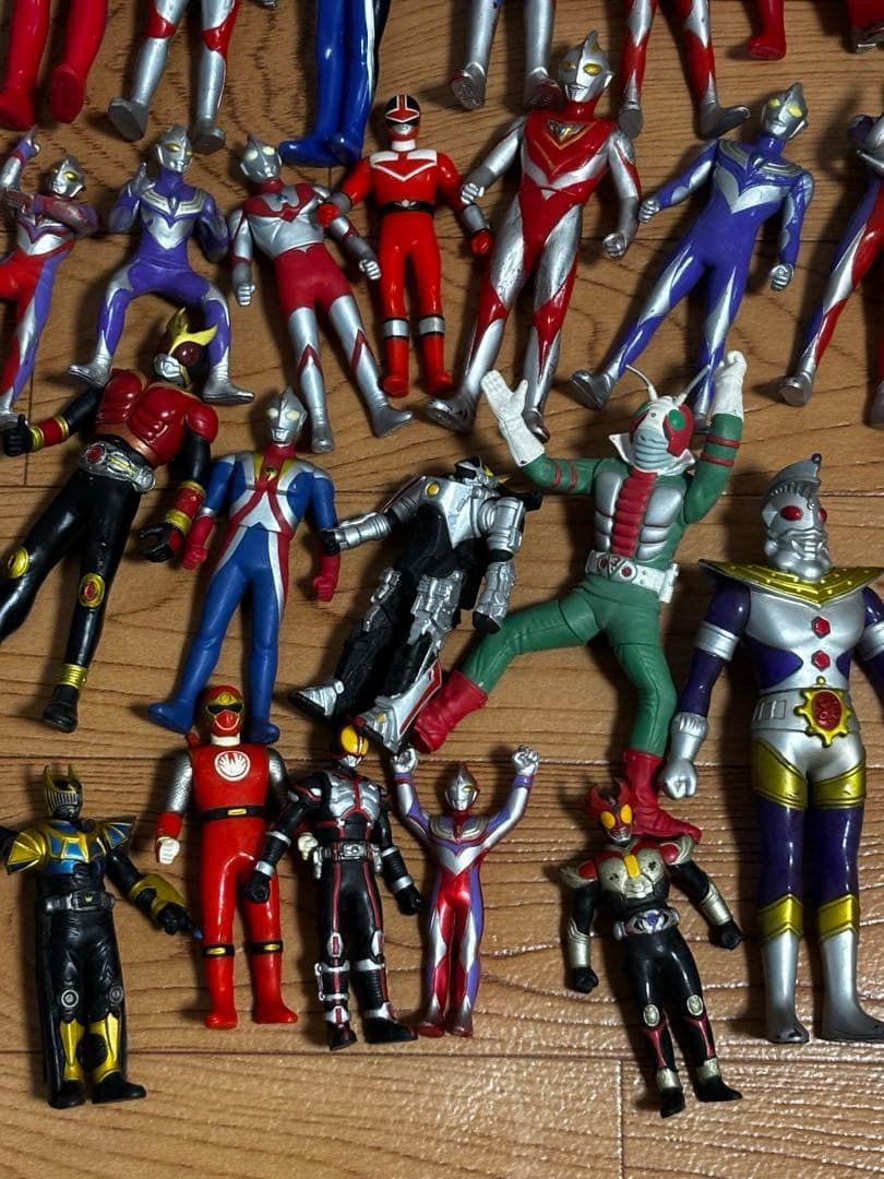 ウルトラマン　ウルトラ怪獣　ソフビ　★１６５個　仮面ライダー　大量　硬質ソフビ