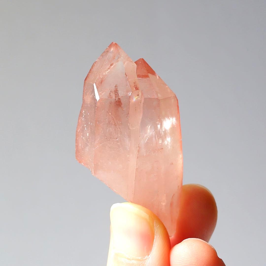 ツイン ディープピンクレムリアンシード 天然石 水晶 鉱物 一点物 クォーツ