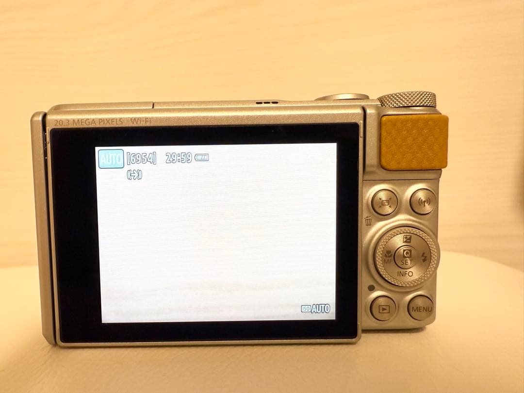 ⭐︎美品／１年保証付⭐︎ Canon PowerShot SX740 HS