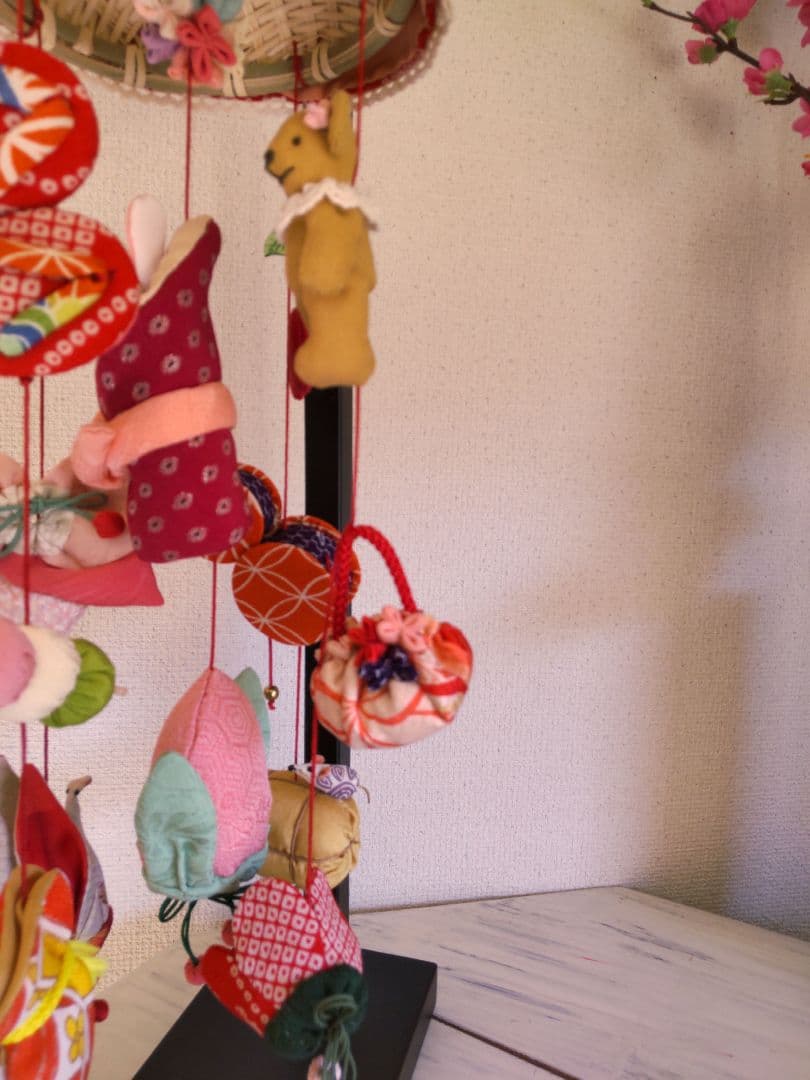 赤 おくるみうさぎの吊るし雛